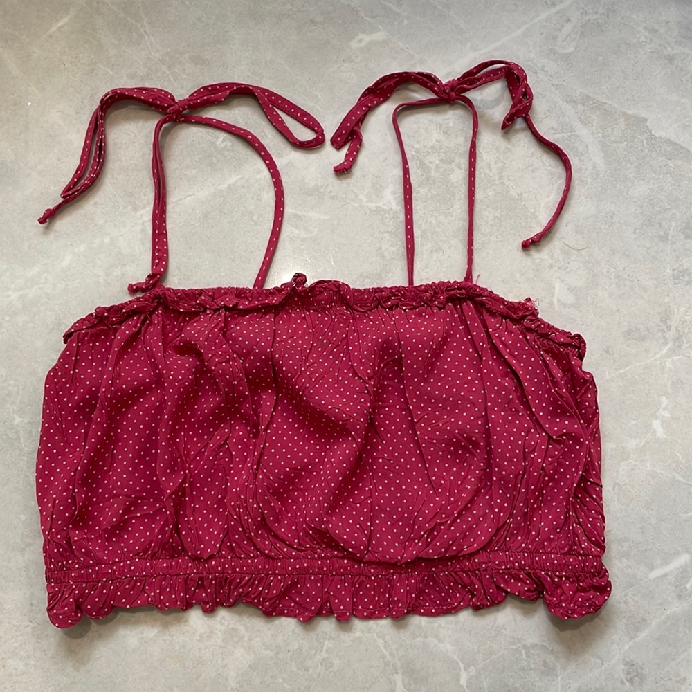 Pink crop top, can be worn as a bandeu